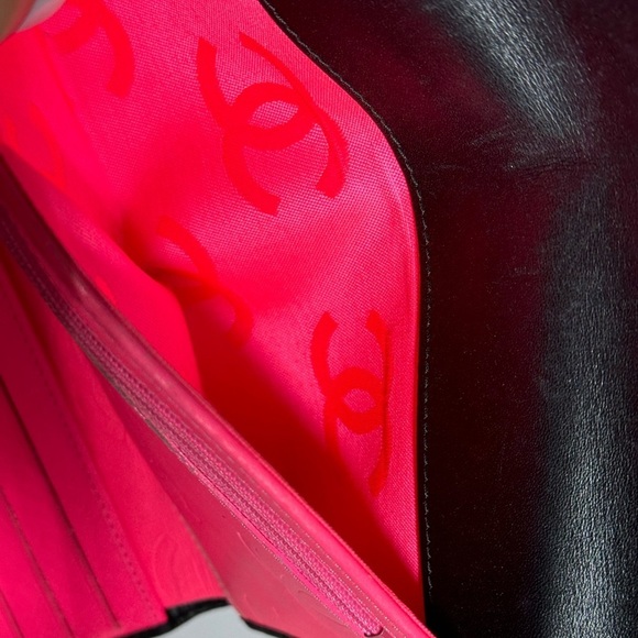 CHANEL CAMBONE BLACK QUILTED LAMBSKIN WALLET/CROSSBODY - Picture 9 of 15